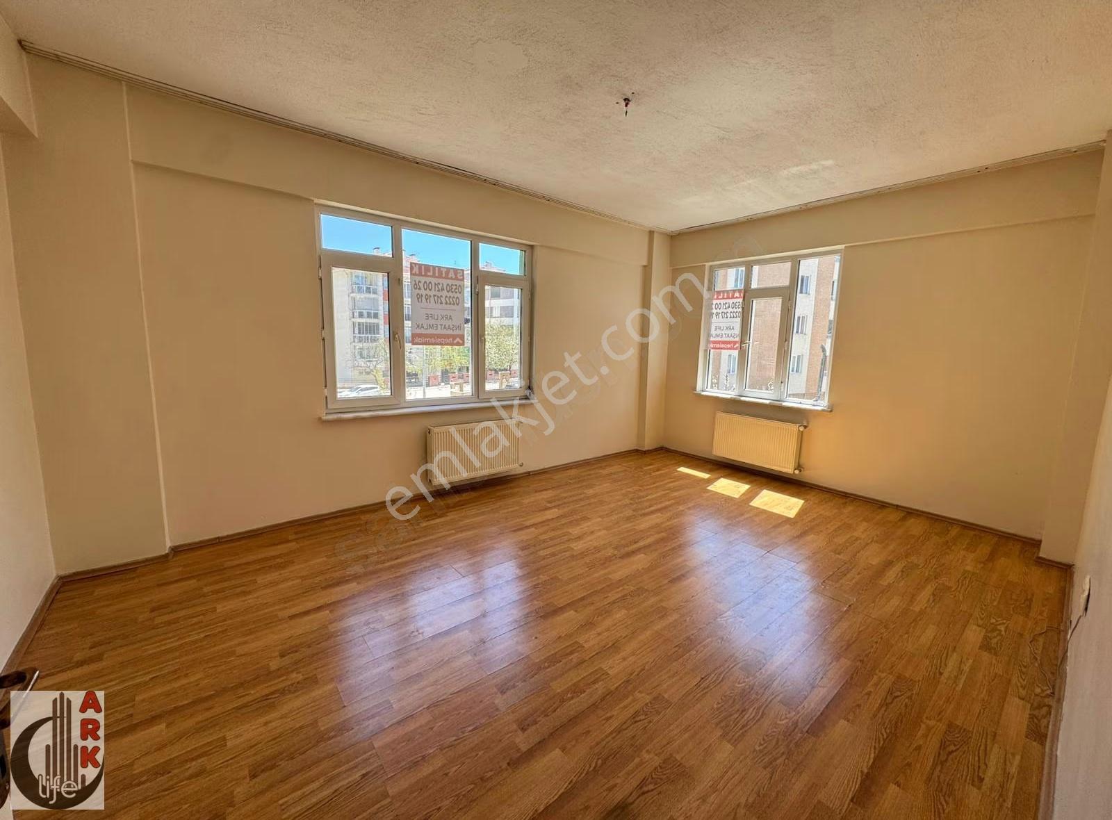 Ark Life'dan Emek Mah.ertaş Cad.yakını 130m² Fırsat 3+1 Daire - Görsel 16