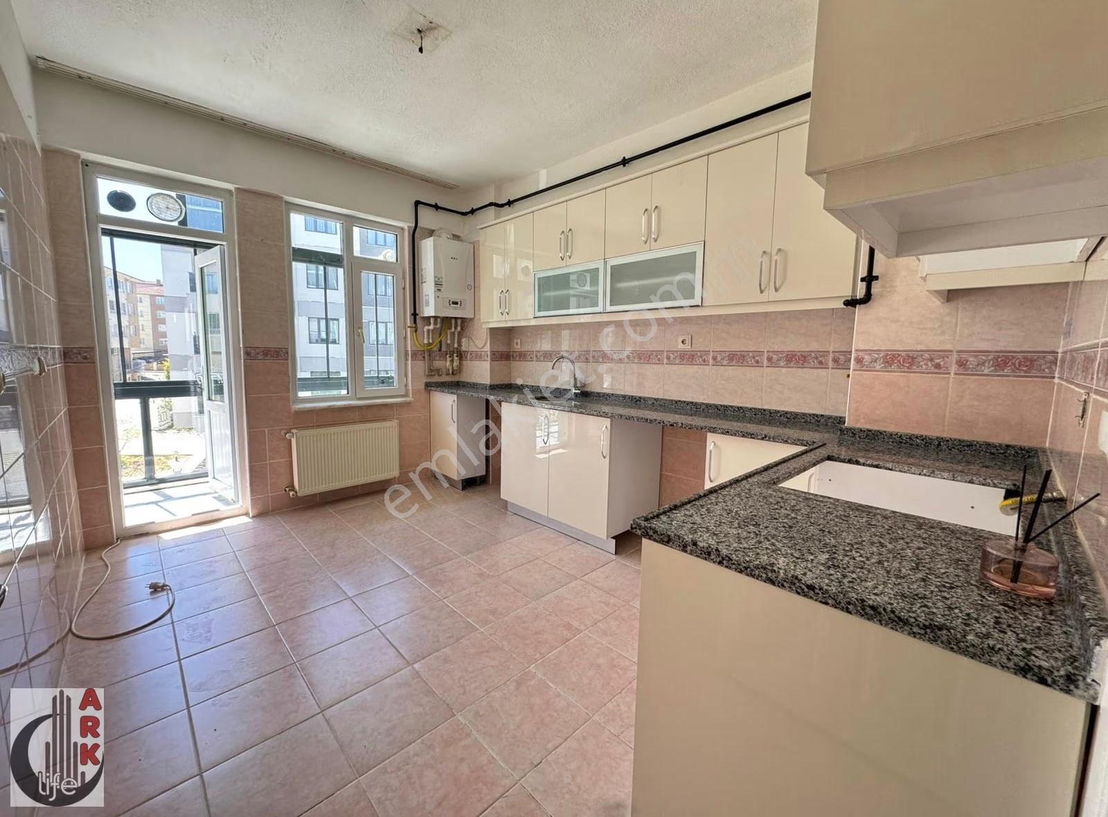 Ark Life'dan Emek Mah.ertaş Cad.yakını 130m² Fırsat 3+1 Daire - Görsel 11