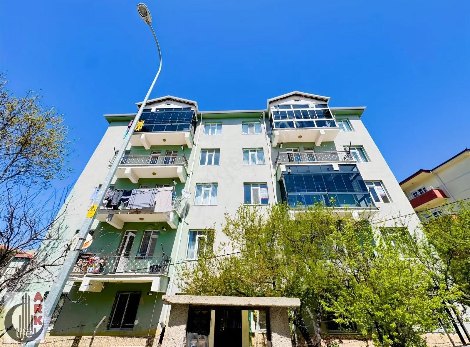 Ark Life'dan Emek Mah.ertaş Cad.yakını 130m² Fırsat 3+1 Daire