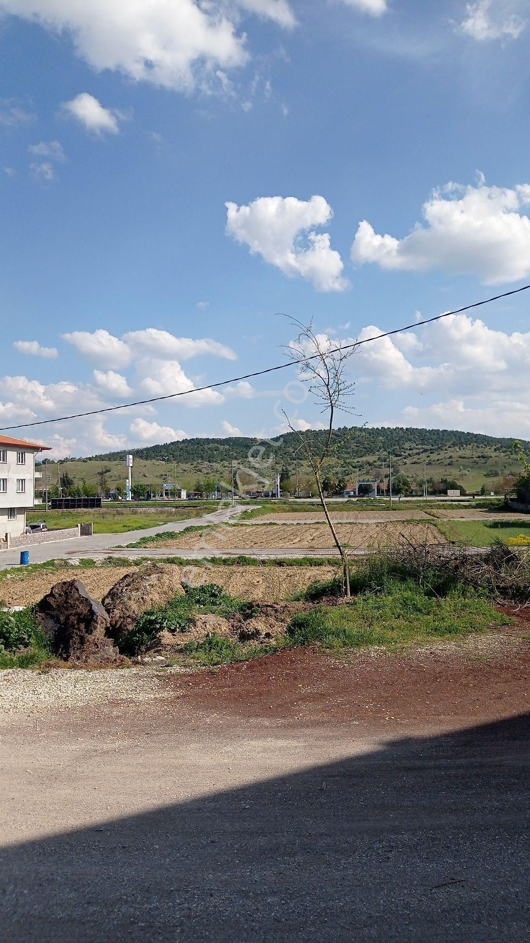 Satılık 323 M² Arsa İçinde Müstakil Ev – 3 Kat İmarlı – Merkezi Konum - Görsel 3