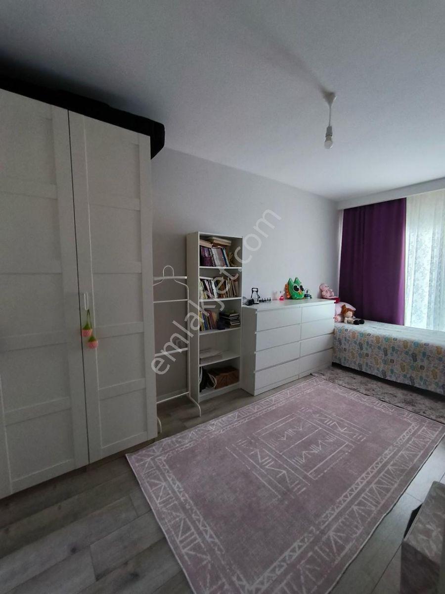 Sinerji'den Güzelyalıda Site İçinde Acil Satılık Geniş 3+1 Daire - Görsel 11