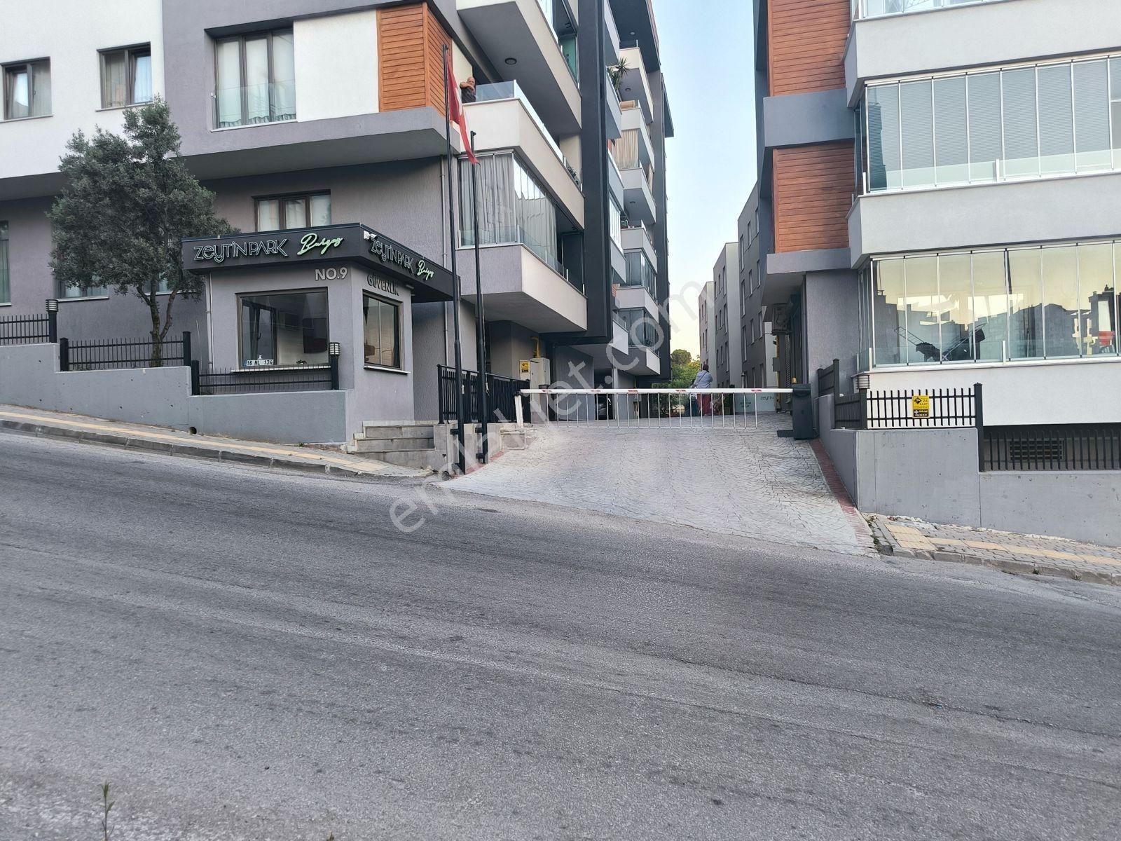 Sinerji'den Güzelyalıda Site İçinde Acil Satılık Geniş 3+1 Daire
