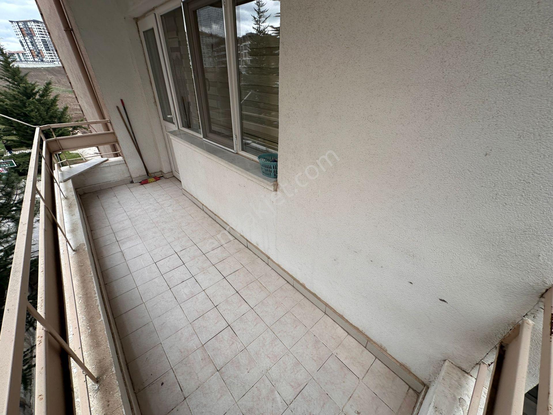 Pursaklar Cd. Üstü 3+1 120m² Full Yapılı Ara Kat Masrafsız Daire - Görsel 24
