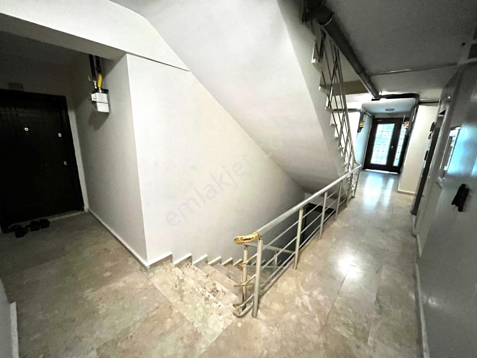 Hak Emlak'tan Üniversite Bölgesinde Satılık 1+1 Eşyalı Daire - Görsel 11