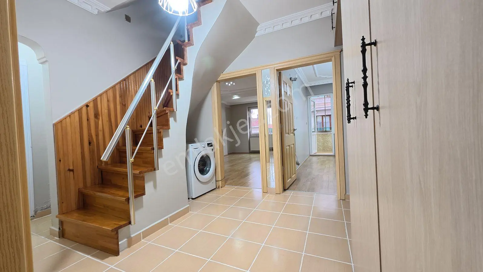 Şemsipaşa, Cengiz Topel'de, Tramvay Dibinde, 4+2, 160m2 Dubleks - Görsel 4