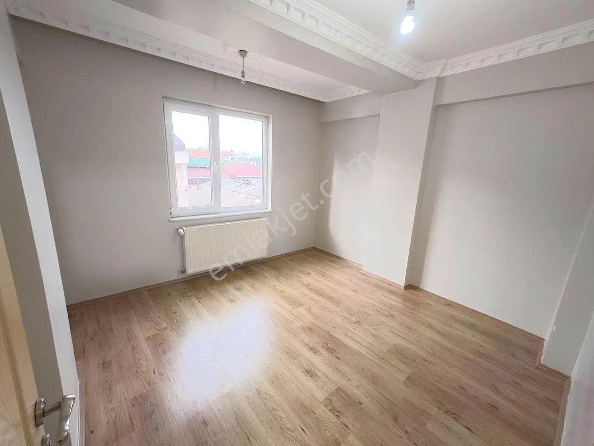 Şemsipaşa, Cengiz Topel'de, Tramvay Dibinde, 4+2, 160m2 Dubleks - Görsel 5