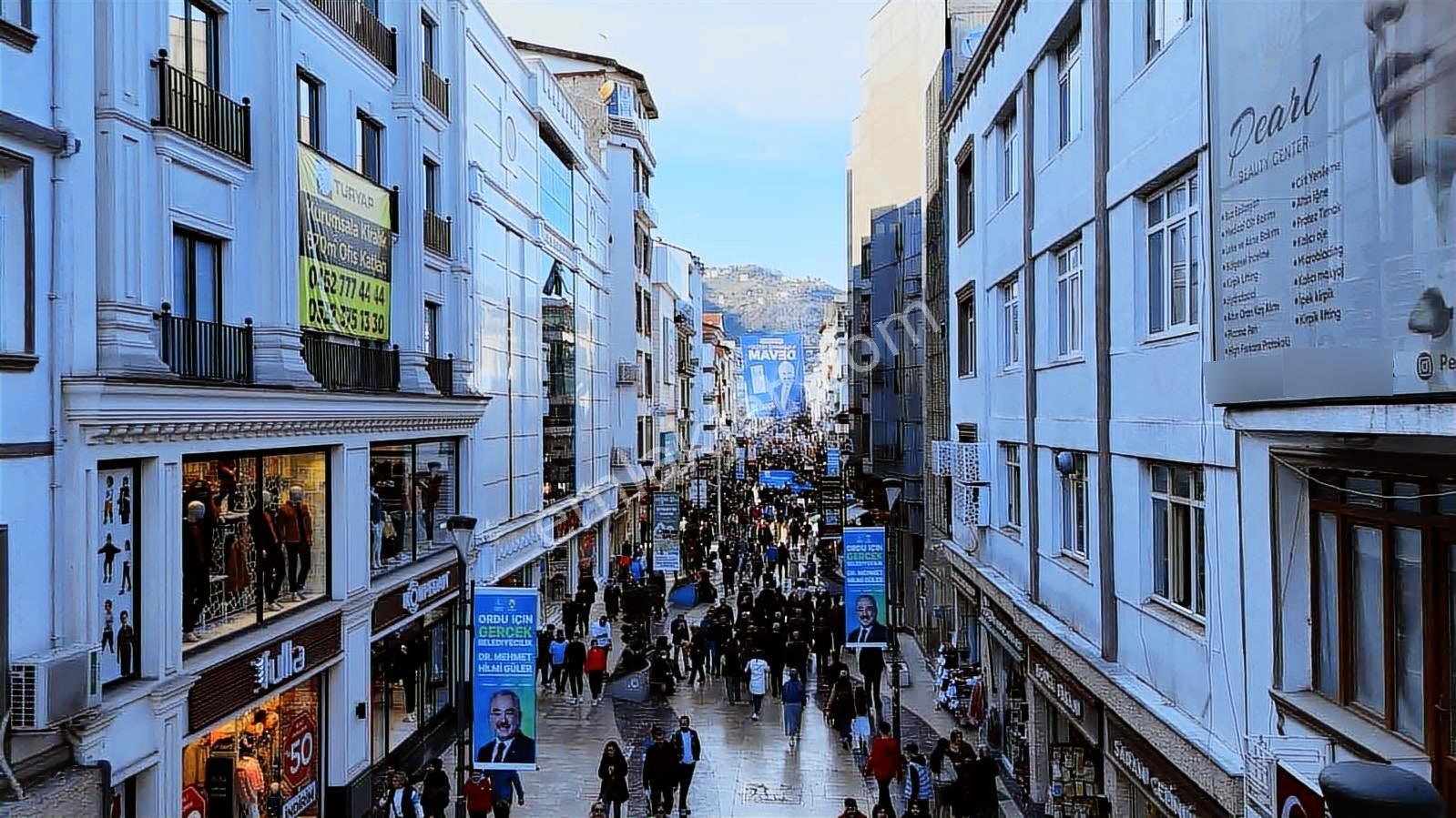 Ordu'nun İstiklal Caddesi Fidangör'de Emsalsiz Kiralık Ofisler