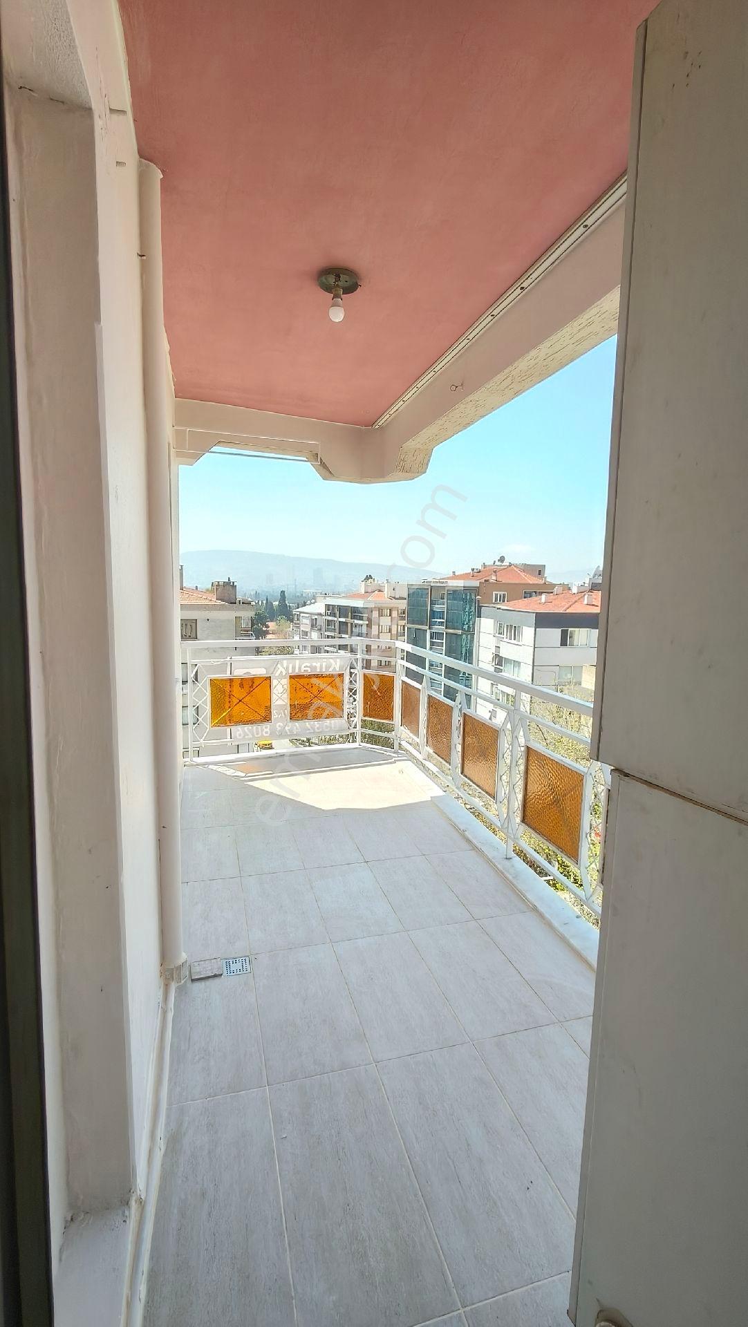 İzmir Bornova Ata Durağı 3+1 Kiralık Daire - Görsel 12