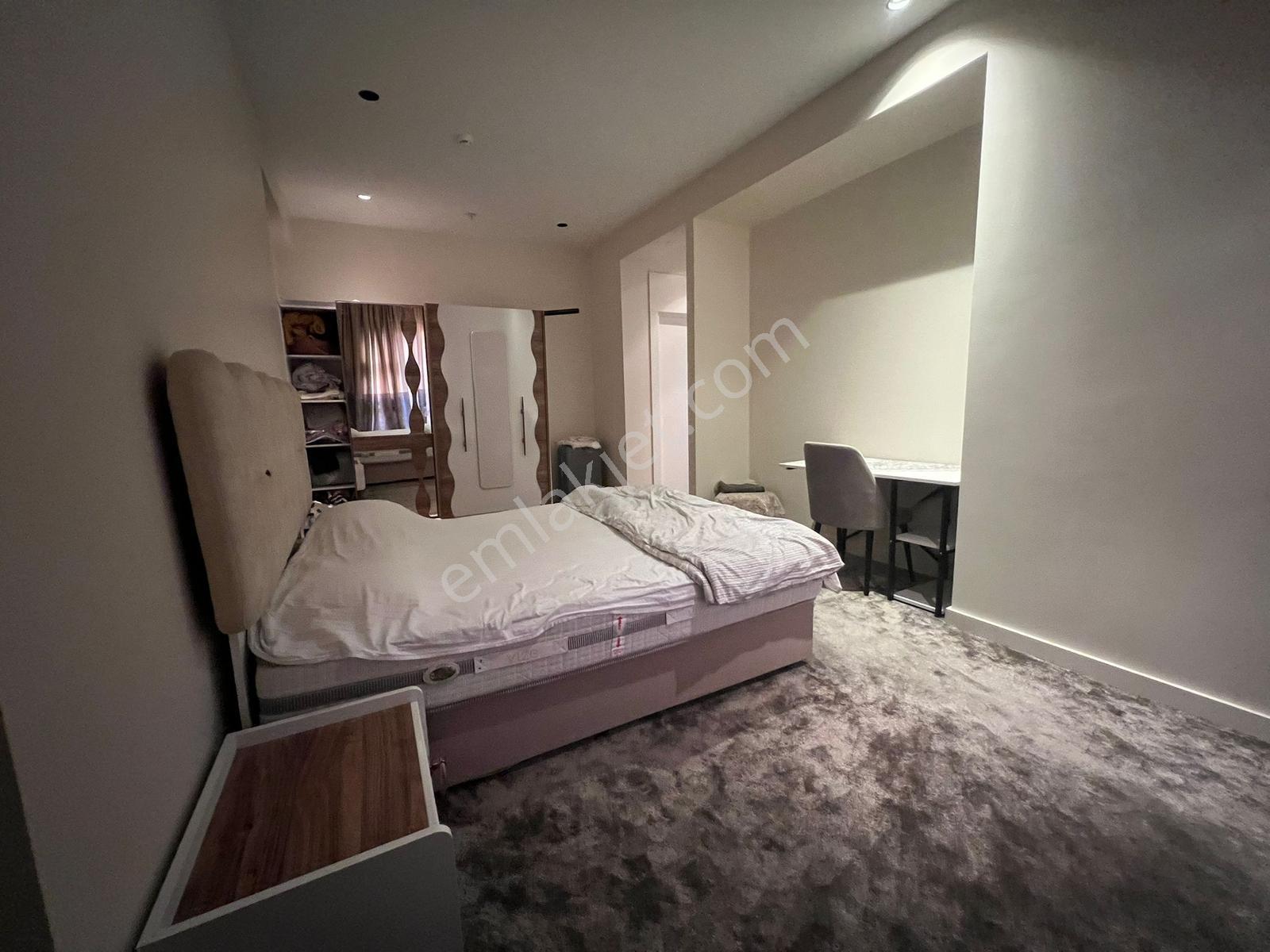 Beylikdüzü Cumhuriyet Mahallesi Demir Romance Sitesi 4,5+1 Villa - Görsel 15