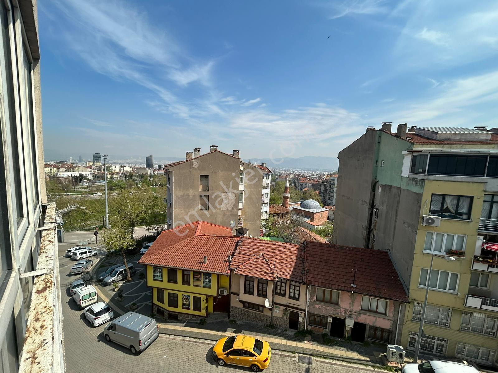 Yeşil'de 3+1 Çift Cephe Balkonlu Ferah Daire Kombili - Görsel 17