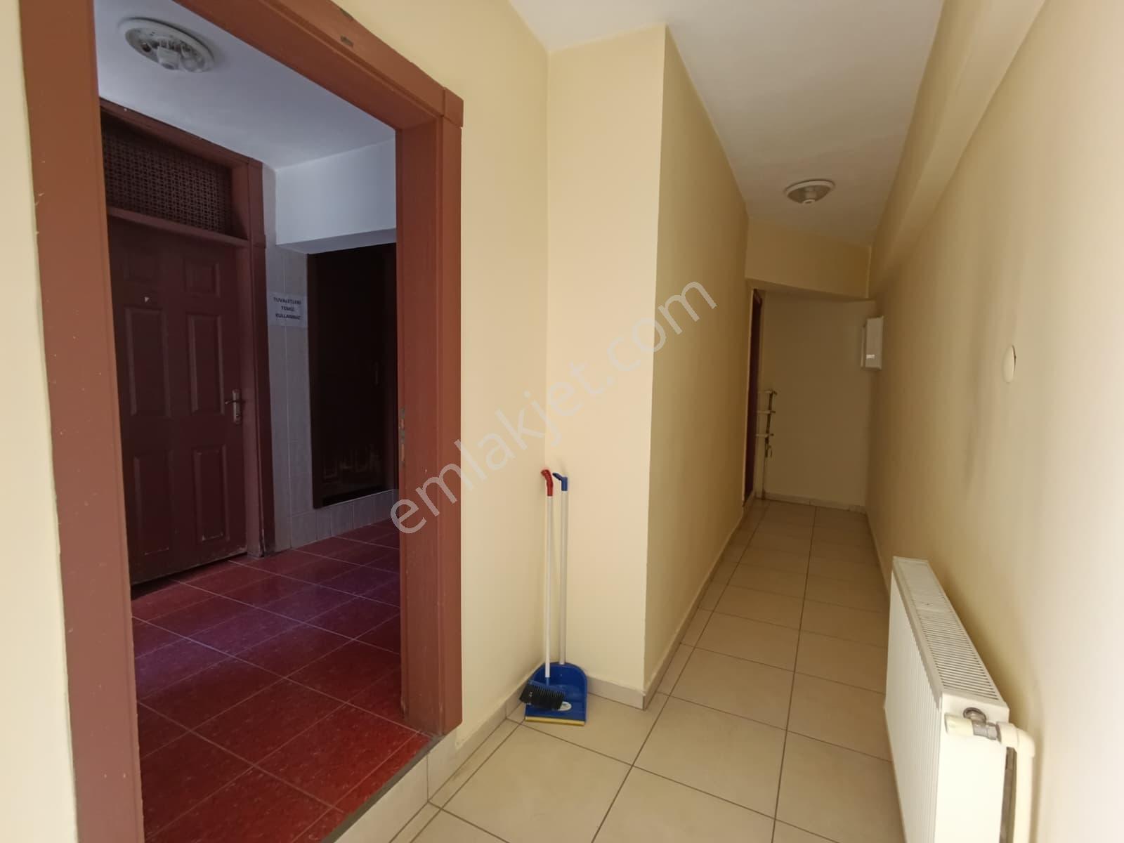 Çakırlar'da Toplam 800 M2 * Teraslı * 10 Odalı * Kiralık Dükkan - Görsel 4