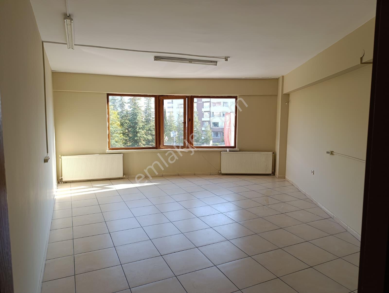 Çakırlar'da Toplam 800 M2 * Teraslı * 10 Odalı * Kiralık Dükkan - Görsel 5