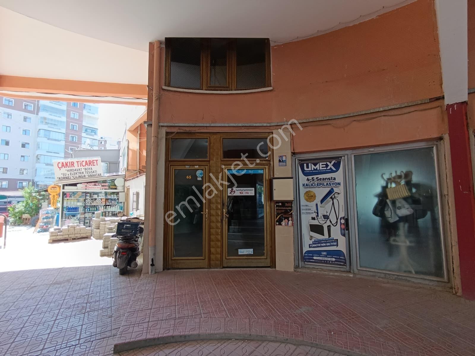 Çakırlar'da Toplam 800 M2 * Teraslı * 10 Odalı * Kiralık Dükkan - Görsel 2