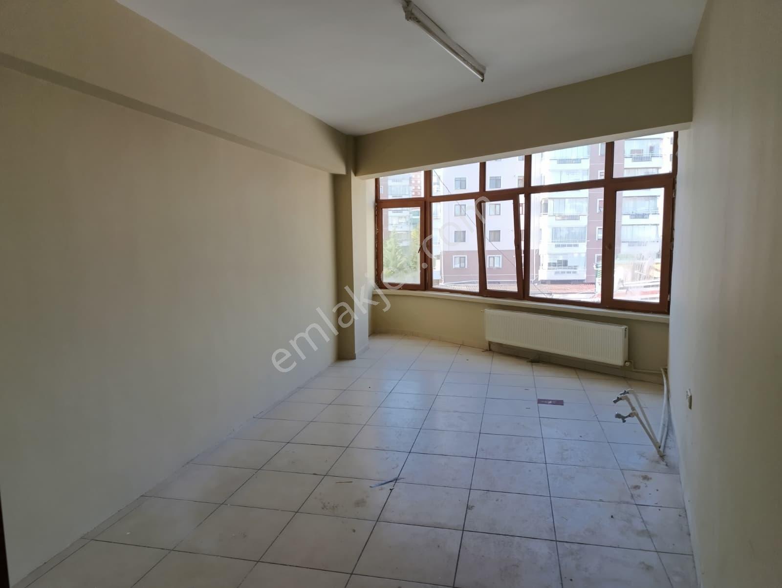 Çakırlar'da Toplam 800 M2 * Teraslı * 10 Odalı * Kiralık Dükkan - Görsel 3