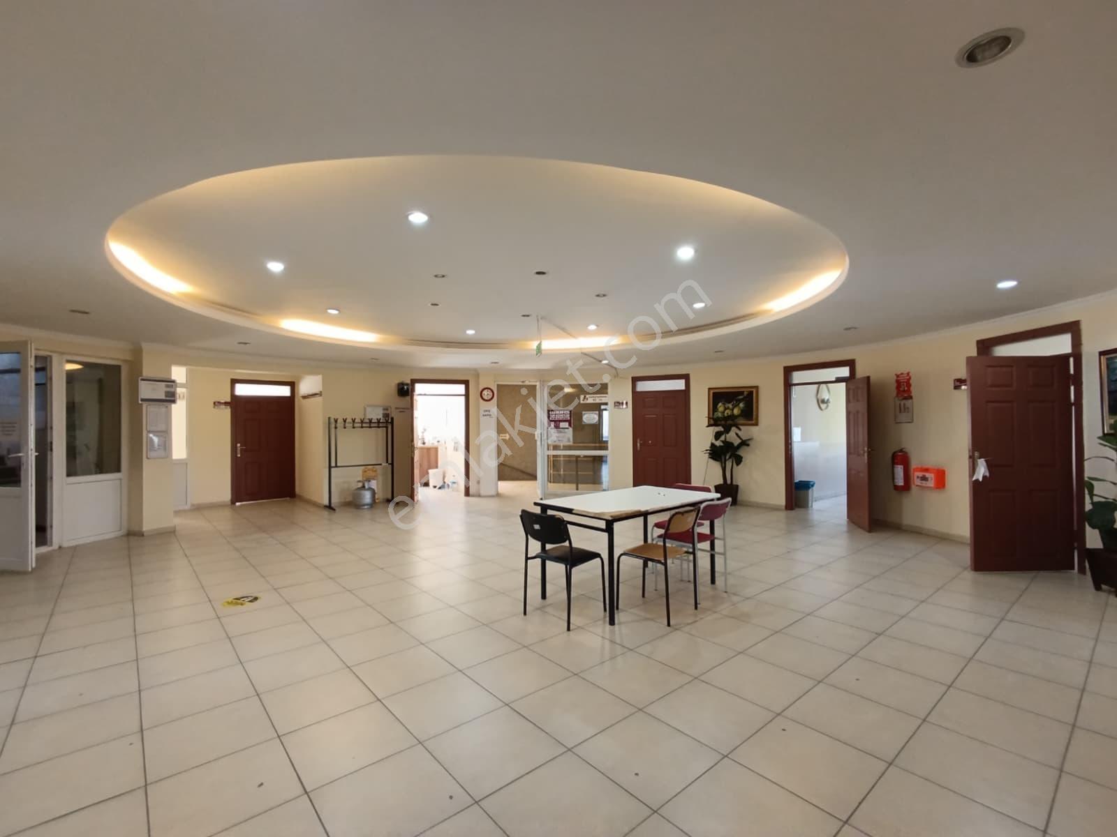 Çakırlar'da Toplam 800 M2 * Teraslı * 10 Odalı * Kiralık Dükkan - Görsel 8