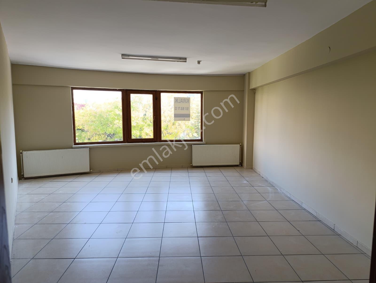 Çakırlar'da Toplam 800 M2 * Teraslı * 10 Odalı * Kiralık Dükkan - Görsel 12