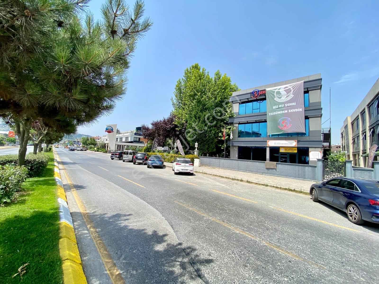 Serdivan Devlet Hastanesi Karşısında Kiralık Ofis - Görsel 20