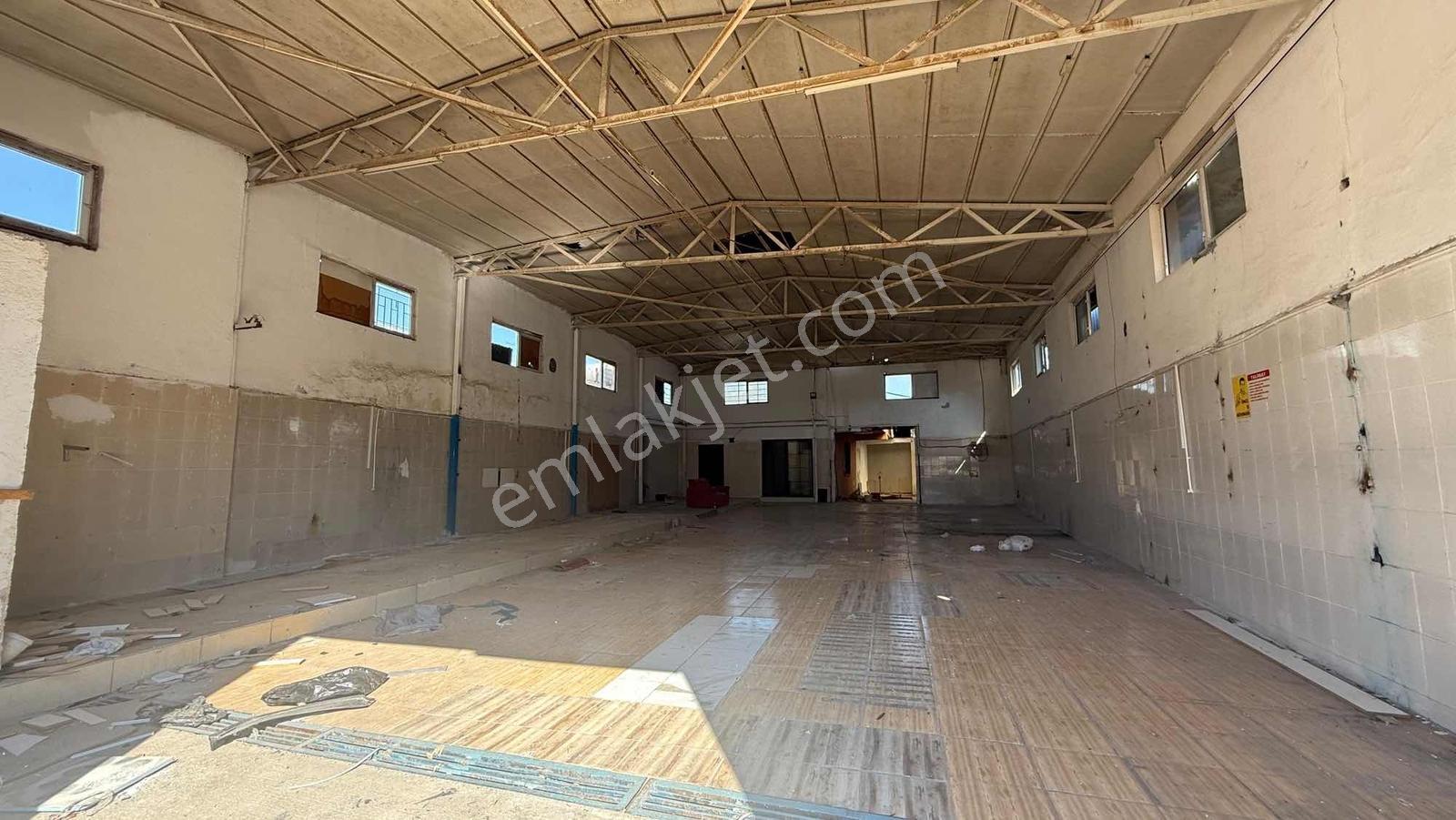 Sanayi Elektrikli Otomatik Panjurlu Kiralık Depo - Görsel 15