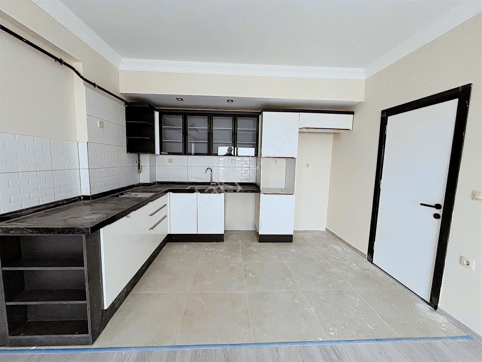 Kaliteli Ve Lüks İşçilikli 2+1 Açık Mutfak Ultra Geniş Daire - Görsel 26