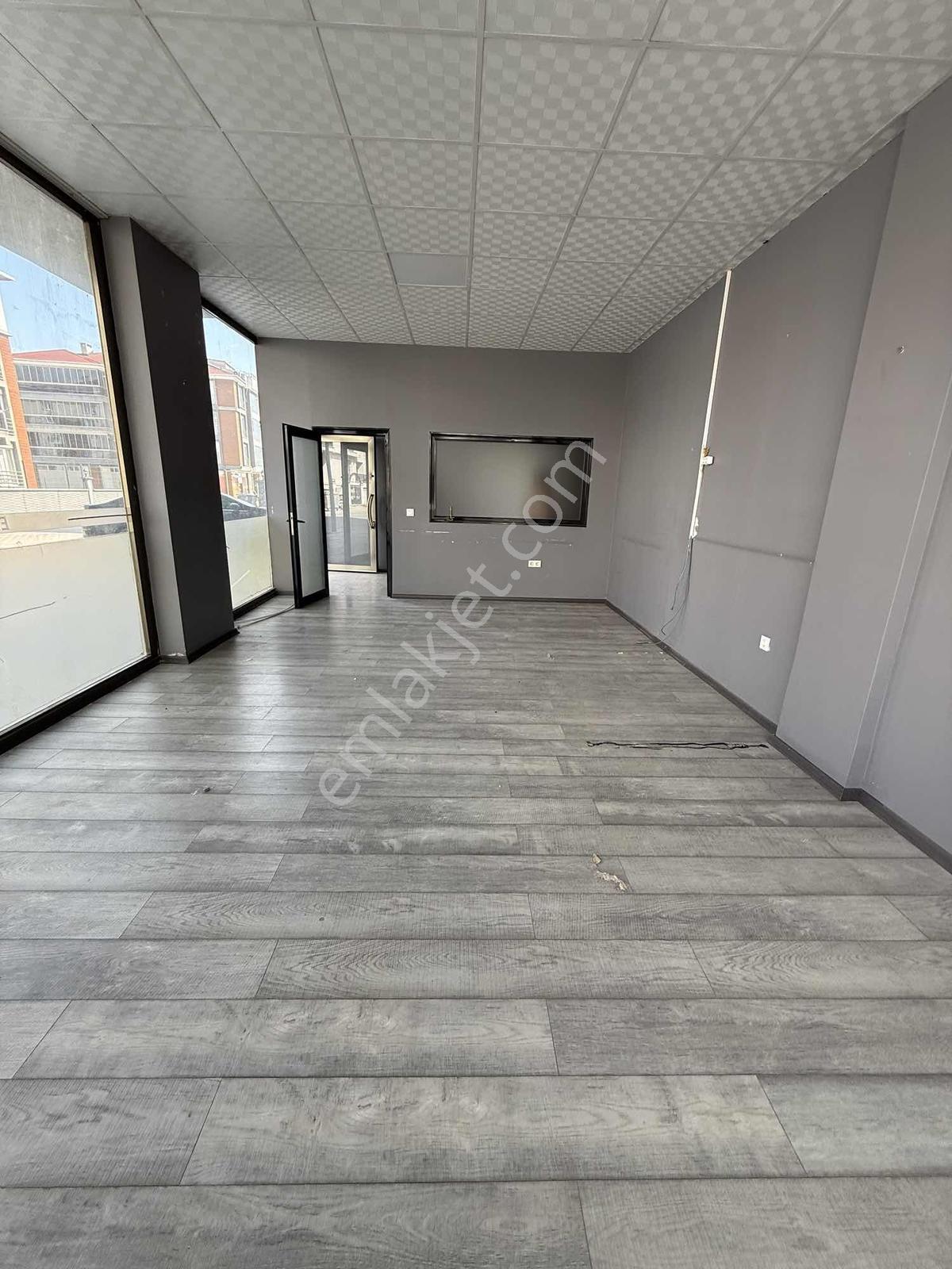 Göktürkden Rumeli Mahallesinde Kiralık Dükkan 45.000 Tl - Görsel 2