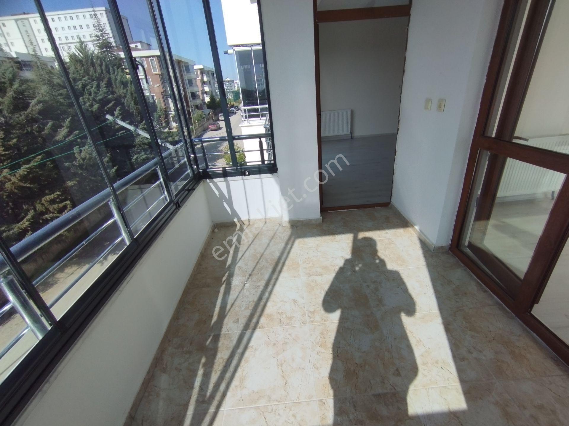Alihan G.m.den Ataşehir Mah.de 3+1 Ara Kat Kiralık Lüks Daire - Görsel 21