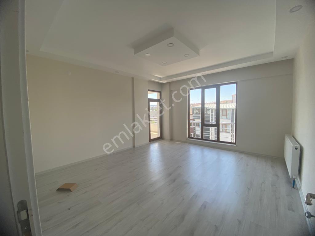Alihan G.m.den Ataşehir Mah.de 3+1 Ara Kat Kiralık Lüks Daire - Görsel 4