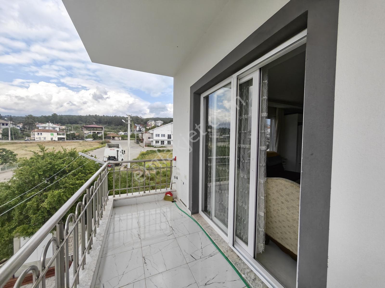 Seydikemer Gerişburnun Da Satılık 2+1 Bahçesi Olan Daire - Görsel 6
