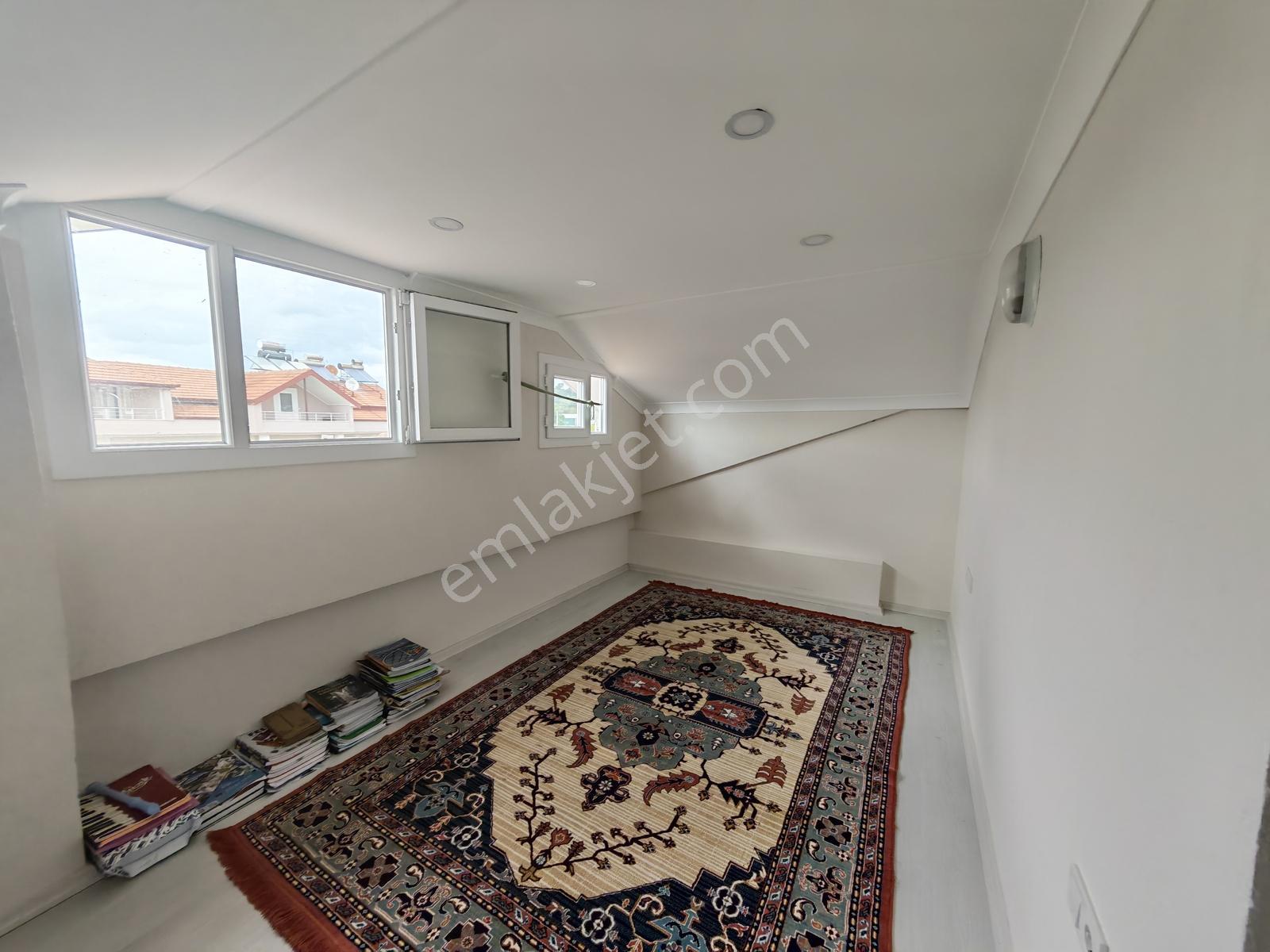 Seydikemer Gerişburnun Da Satılık 2+1 Bahçesi Olan Daire - Görsel 11