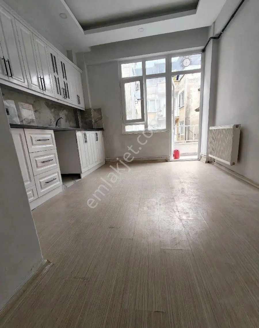Satılık 3+1temiz Geniş Daire Samsun İlkadım Çiftlik Mh Barış Emlak Tan