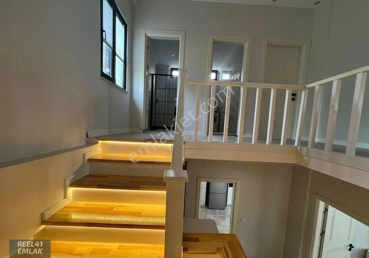 Kullar Da Geniş Kullanışlı Villa - Görsel 3