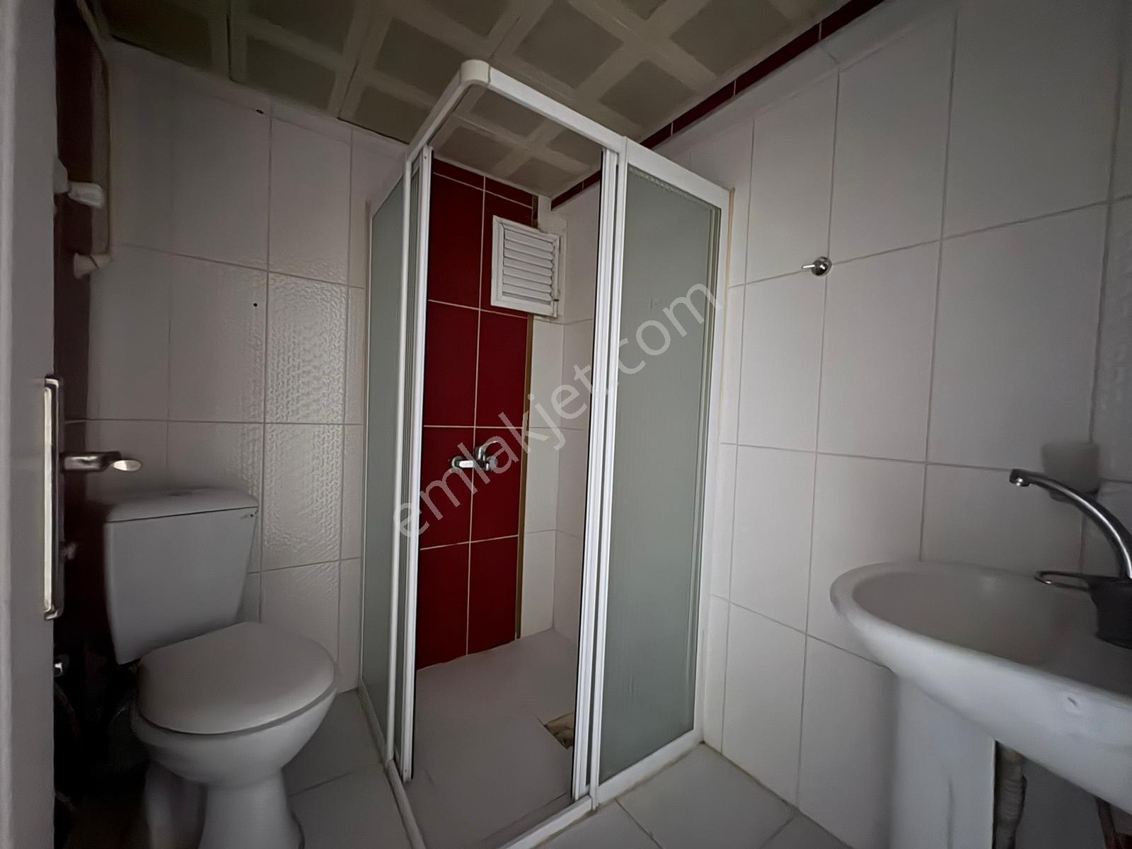 Plevne Mahalesinde Ara Katta Bağımsız *yapılı 2+1 Kiralık Dairee - Görsel 12