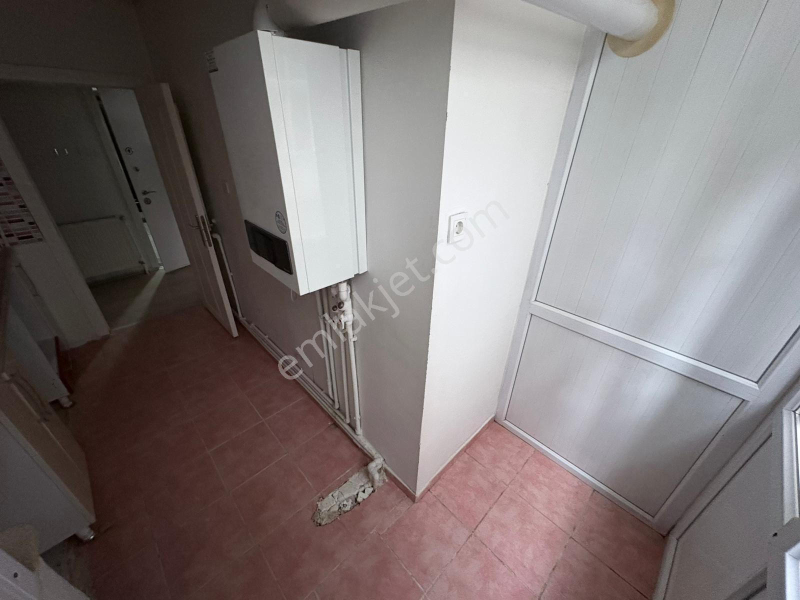 Plevne Mahalesinde Ara Katta Bağımsız *yapılı 2+1 Kiralık Dairee - Görsel 25
