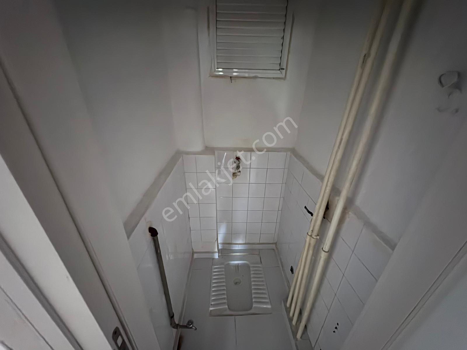 Plevne Mahalesinde Ara Katta Bağımsız *yapılı 2+1 Kiralık Dairee - Görsel 3