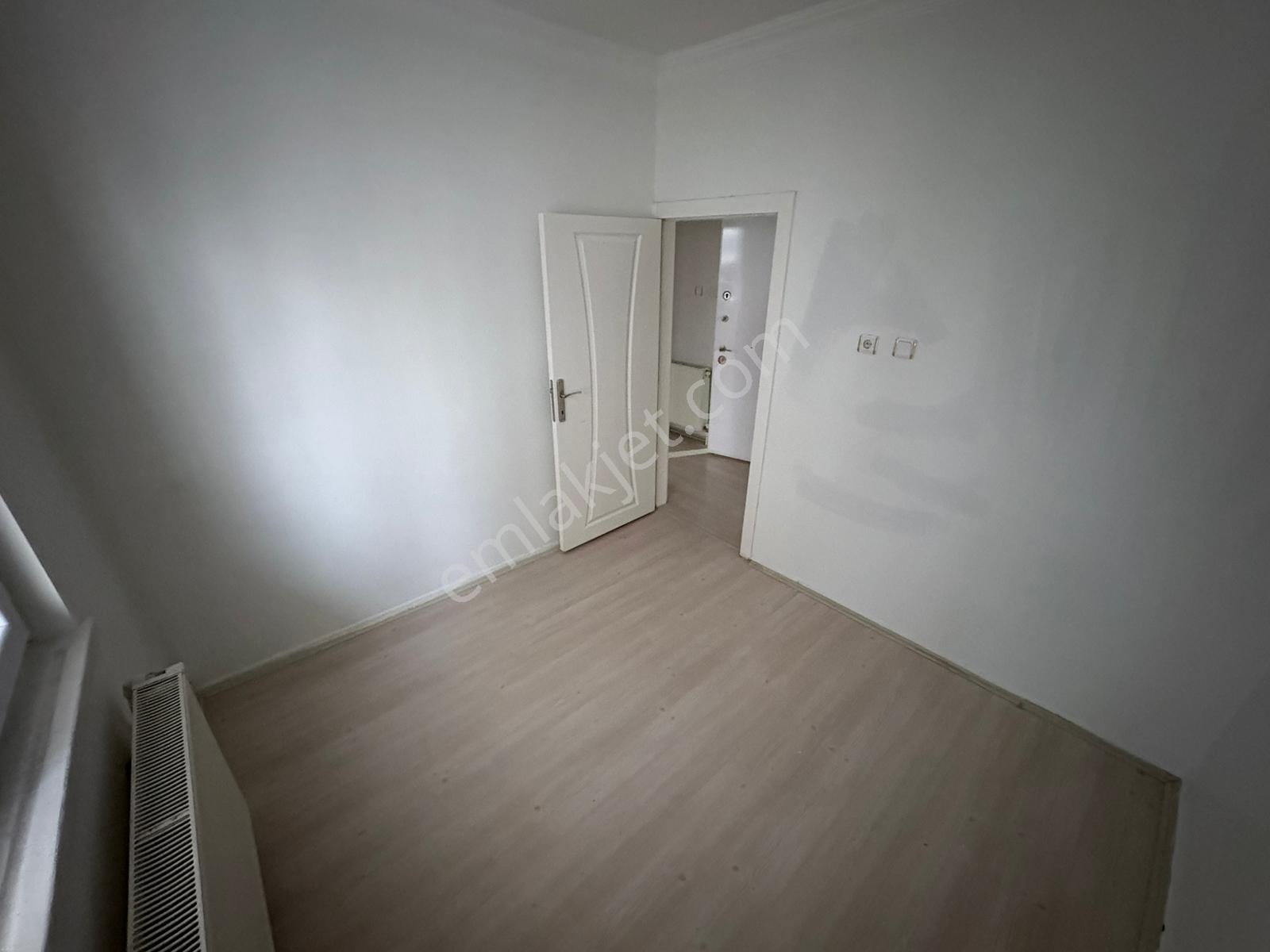 Plevne Mahalesinde Ara Katta Bağımsız *yapılı 2+1 Kiralık Dairee - Görsel 2