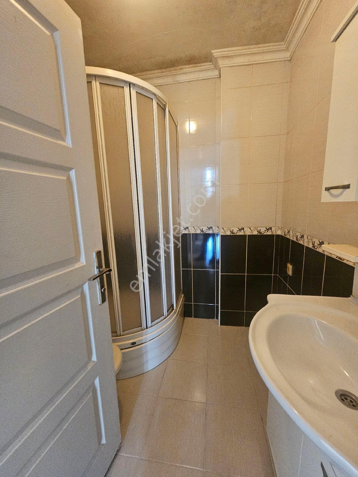 Güzelyurt Satılık Cadde Üzeri Daire - Görsel 18
