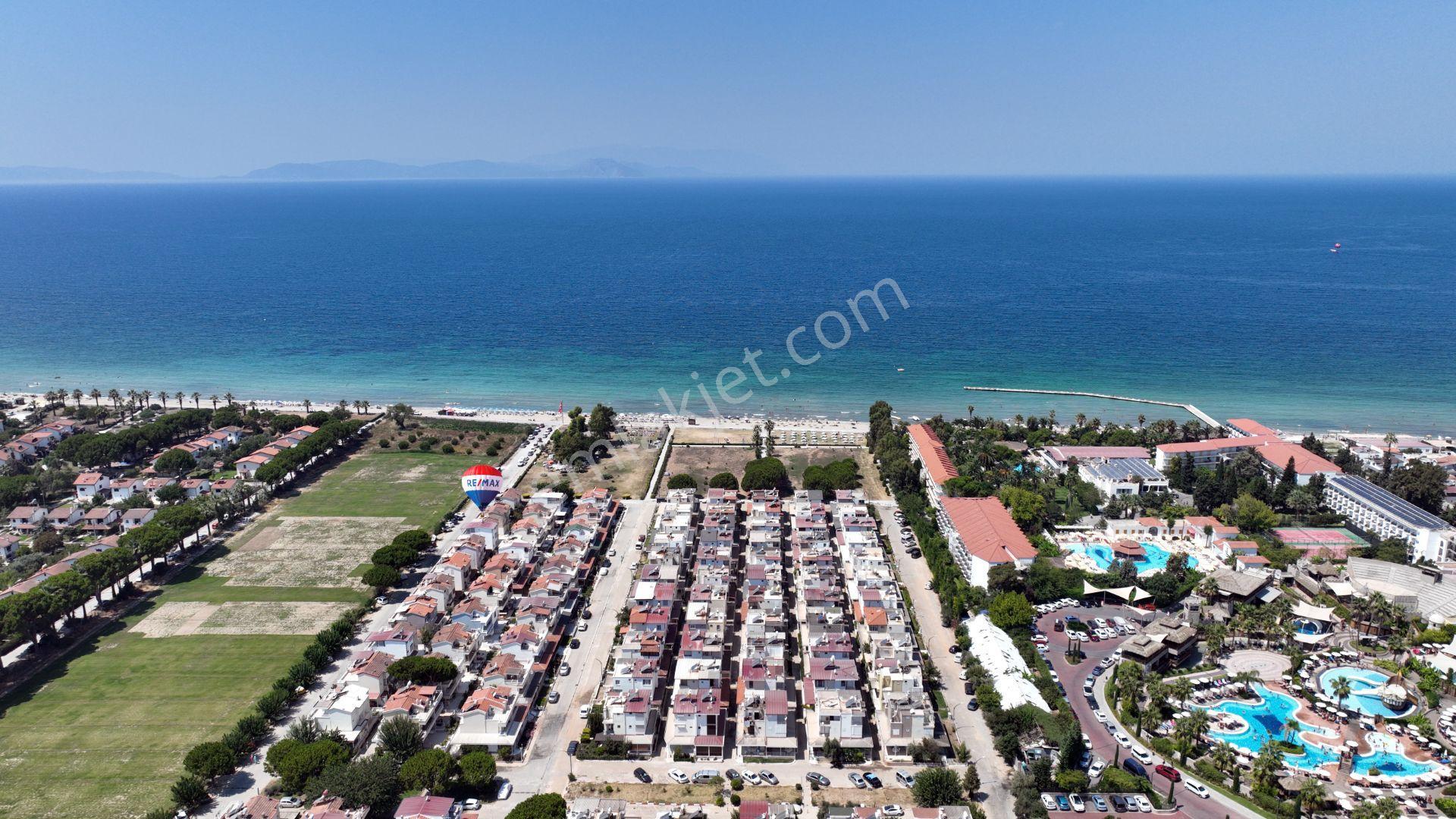 Karaova Da Denize Sıfır Sitede Deniz Manzaralı 3+1 Yazlık Villa - Görsel 2