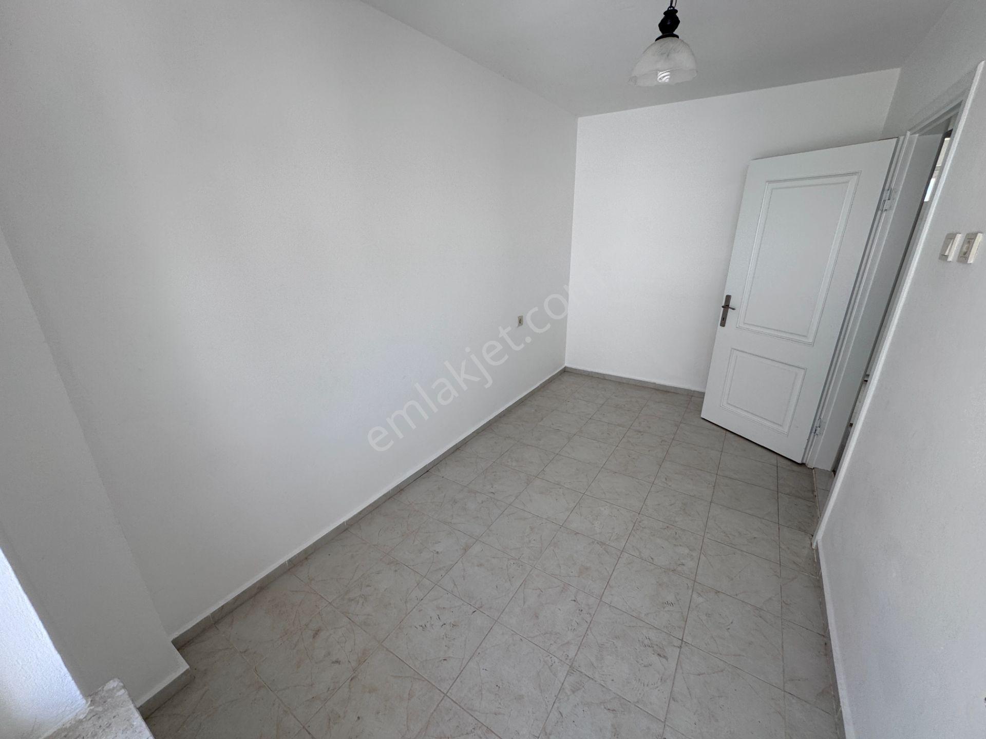 Karaova Da Denize Sıfır Sitede Deniz Manzaralı 3+1 Yazlık Villa - Görsel 21