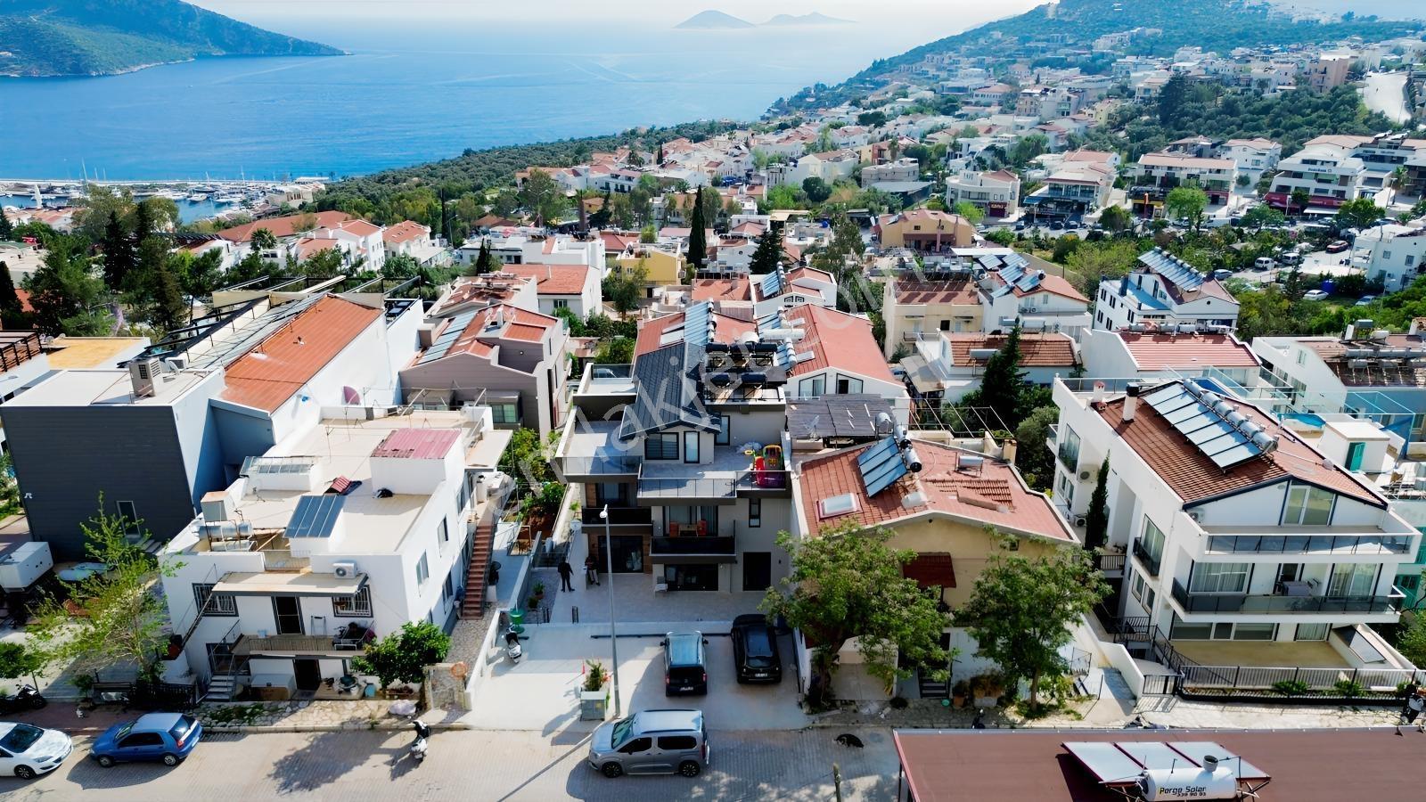 Kalkan Merkez'de Satılık Dükkan Ender Bulunanlardan - Görsel 15