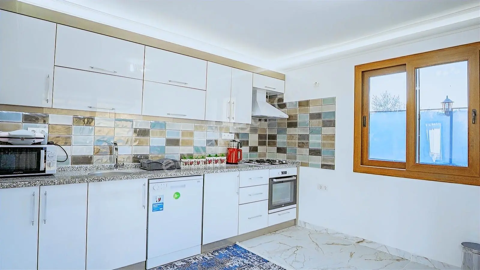 Süresiz Turizm Belgeli Tapuda Ev Kayıtlı (4+1) Villa - Görsel 8