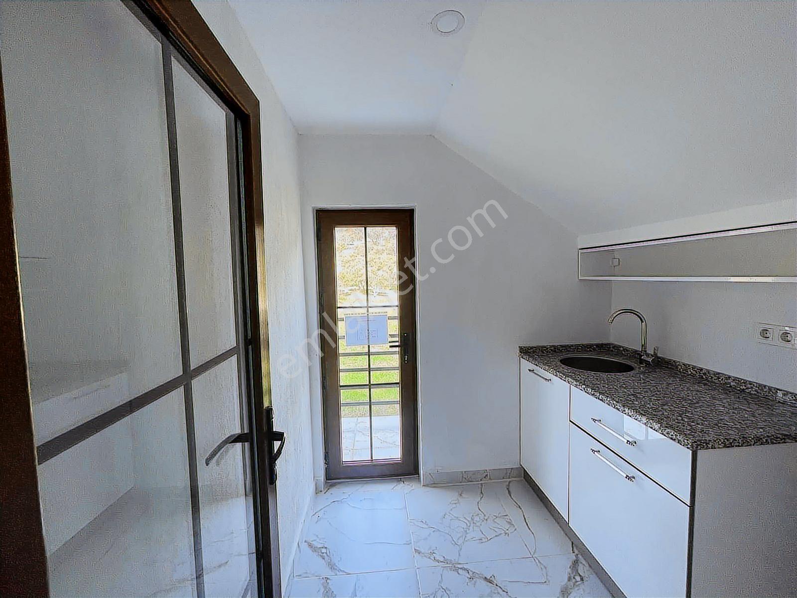 Süresiz Turizm Belgeli Tapuda Ev Kayıtlı (4+1) Villa - Görsel 23