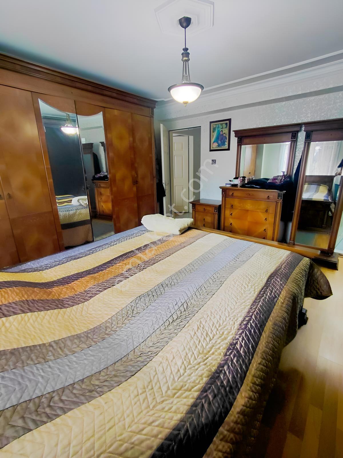 Uluönder Caddesi Arakat 4+1 Doğalgazlı Bakımlı Aydınlık Daire - Görsel 6