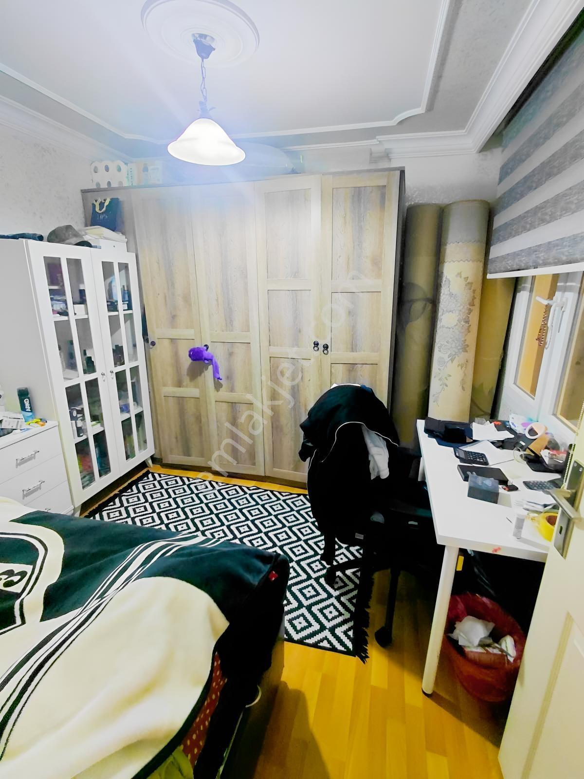 Uluönder Caddesi Arakat 4+1 Doğalgazlı Bakımlı Aydınlık Daire - Görsel 29