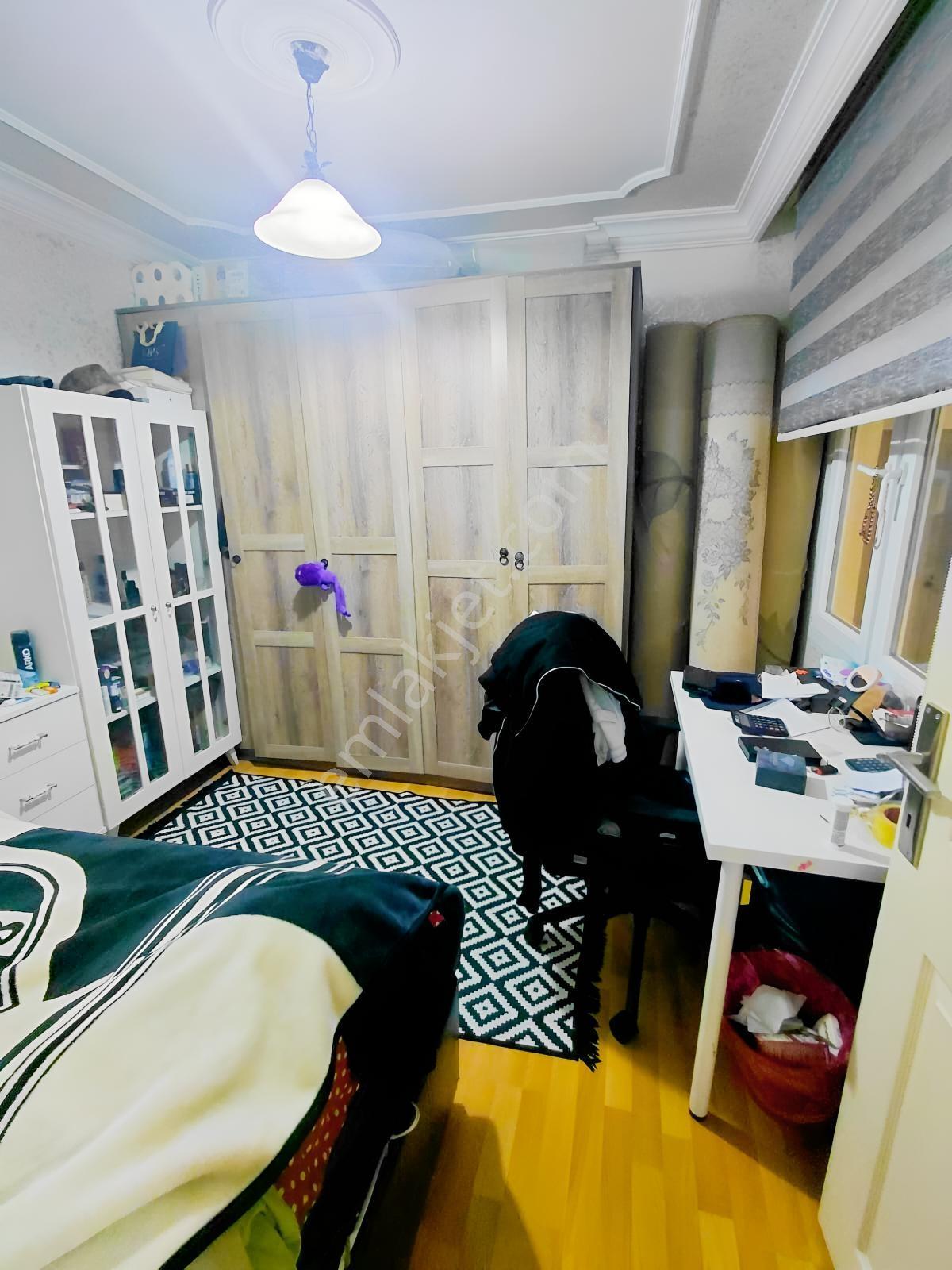 Uluönder Caddesi Arakat 4+1 Doğalgazlı Bakımlı Aydınlık Daire - Görsel 4