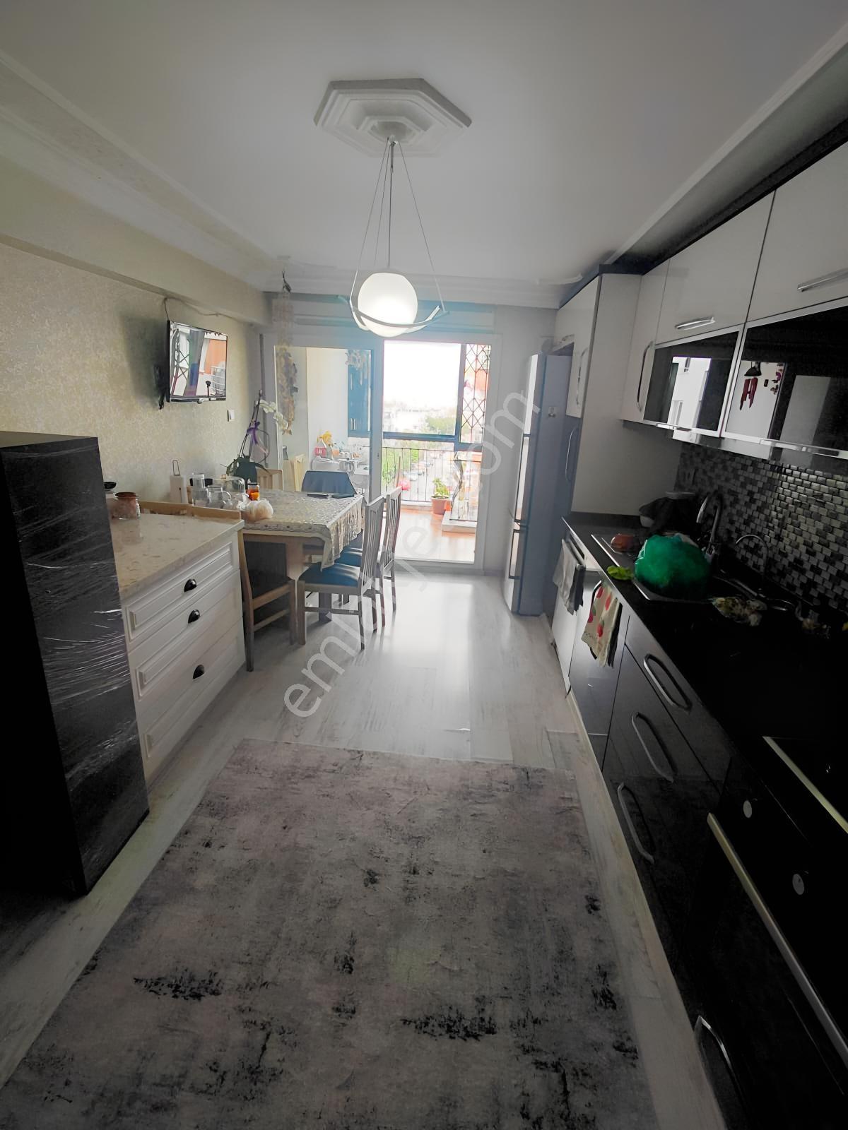 Uluönder Caddesi Arakat 4+1 Doğalgazlı Bakımlı Aydınlık Daire - Görsel 2