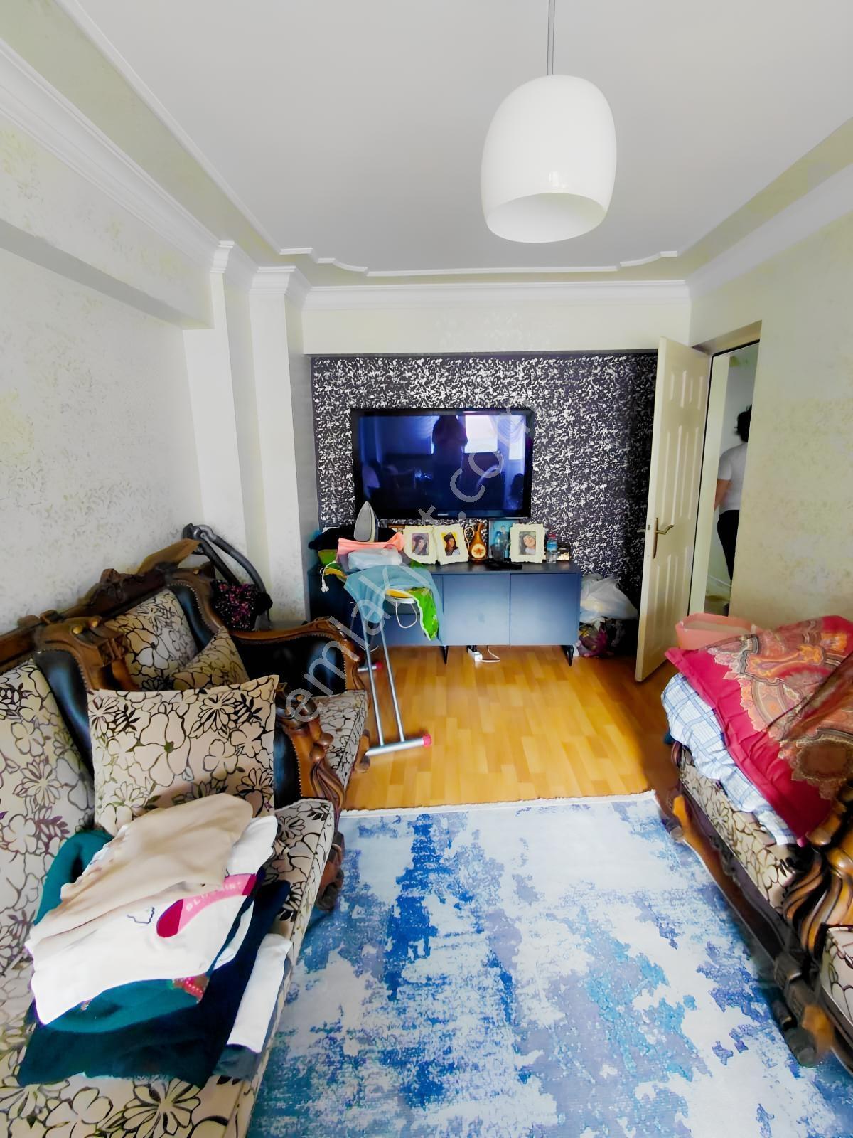 Uluönder Caddesi Arakat 4+1 Doğalgazlı Bakımlı Aydınlık Daire - Görsel 11