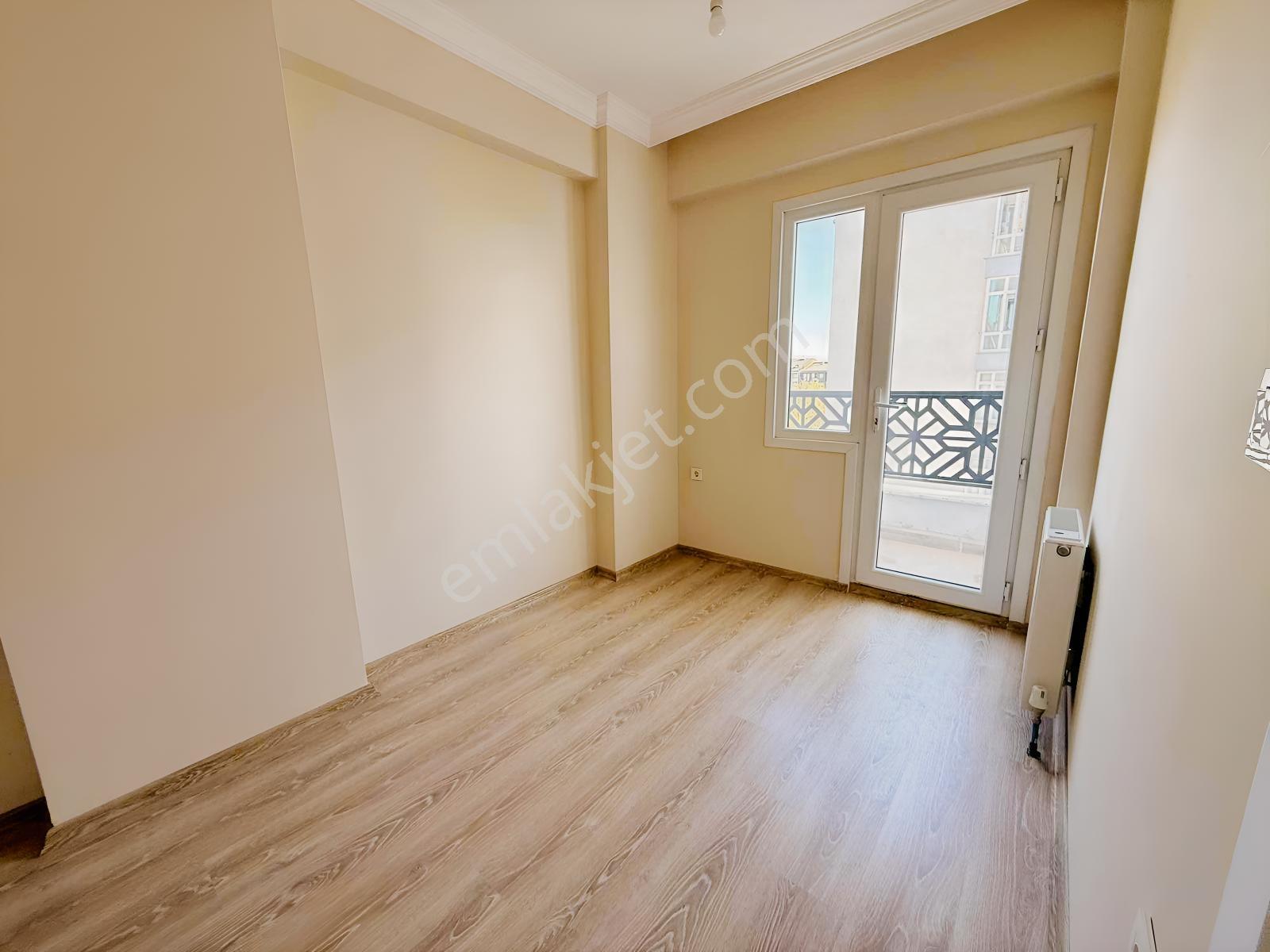 Bahçelievler Yeni Binada Ön Cephe 3+1 Fırsatı! - Görsel 15