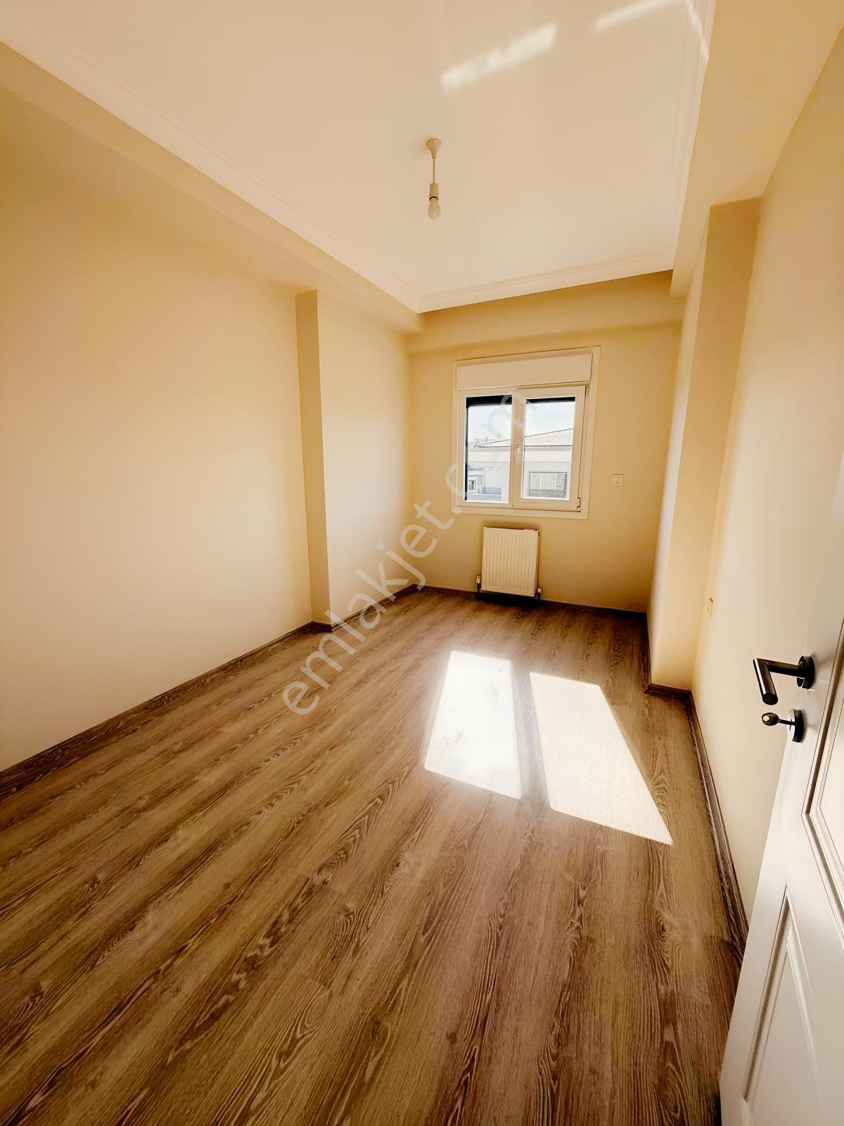 Bahçelievler Yeni Binada Ön Cephe 3+1 Fırsatı! - Görsel 21