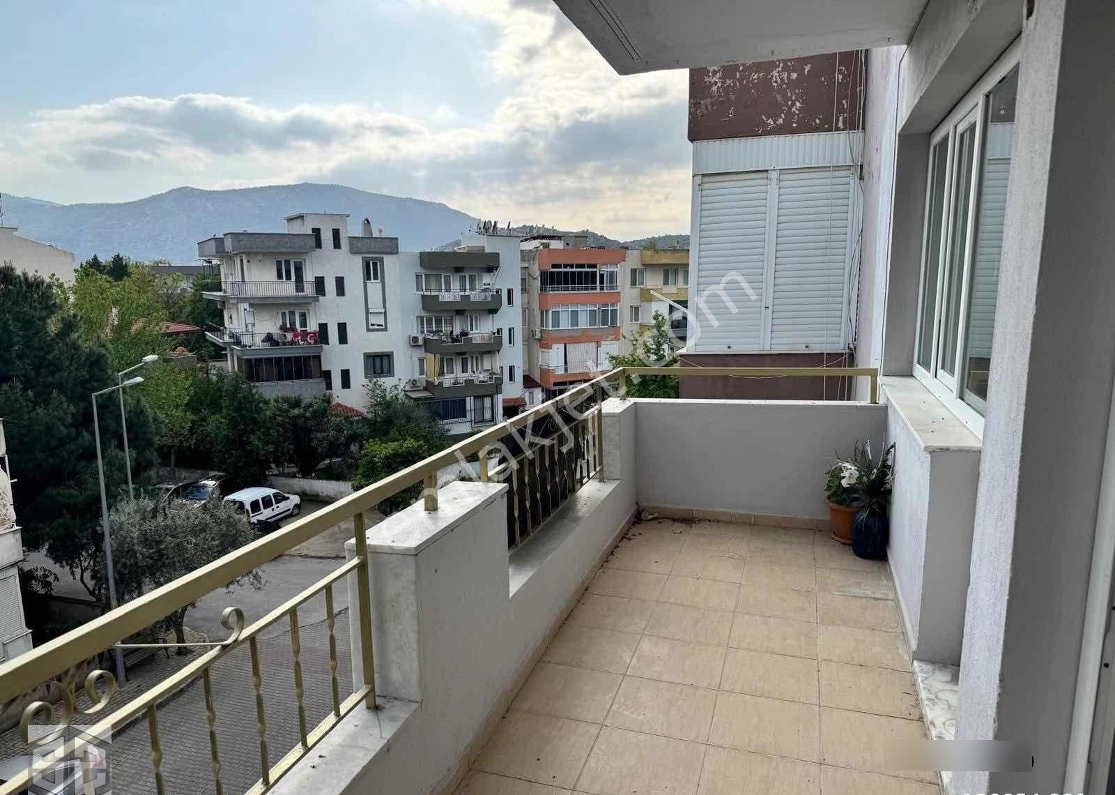 İzmir Selçuk Cumhuriyet Mh 3+1 Daire - Görsel 16
