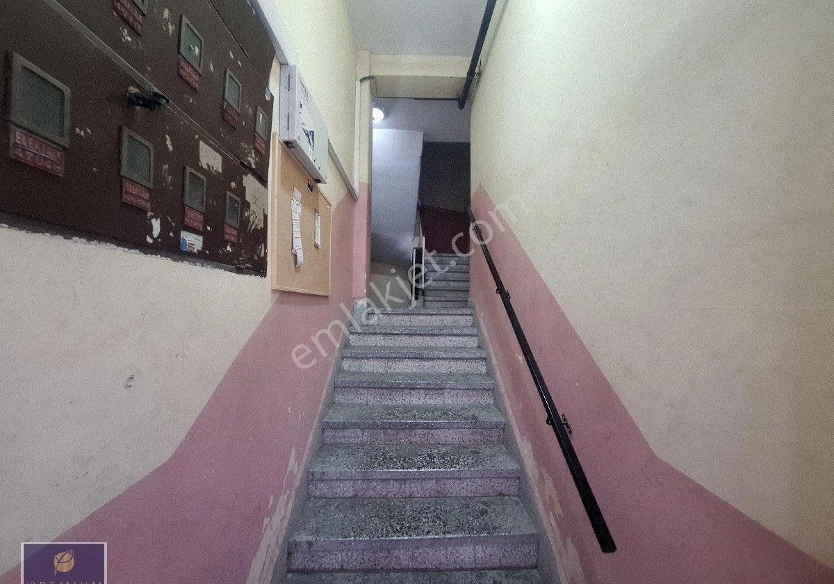 Kurtuluş Mahallesınde Çift Cephe Ayrı Mutfaklı 2+1 Satılık Daire - Görsel 32
