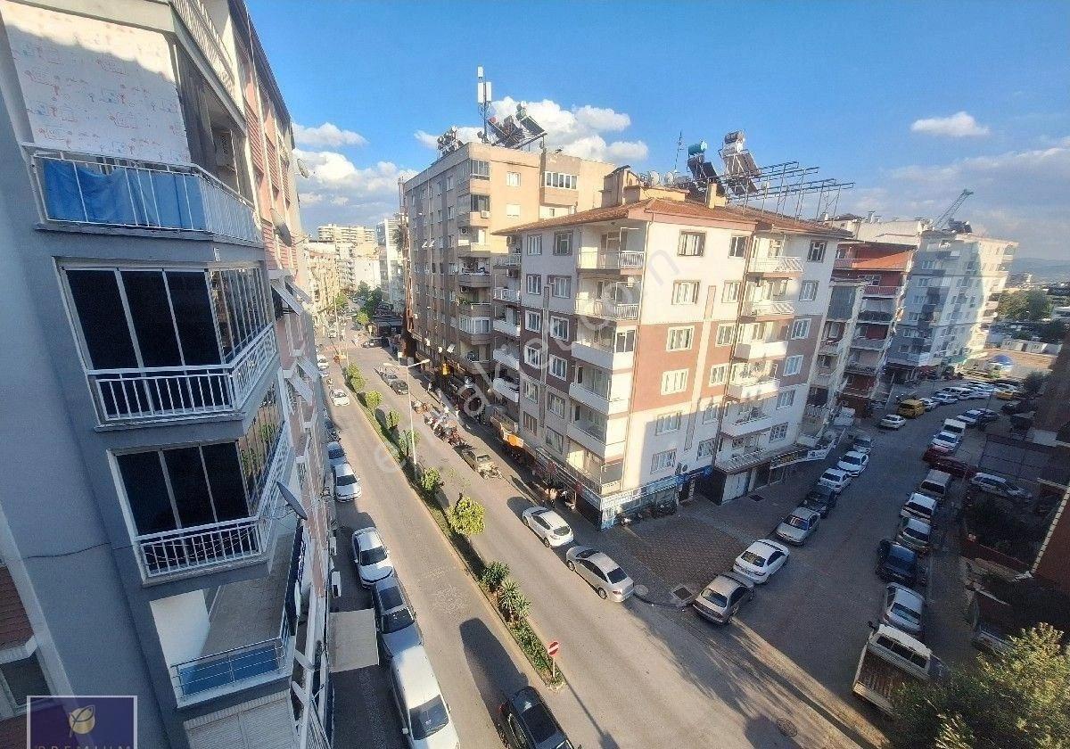 Kurtuluş Mahallesınde Çift Cephe Ayrı Mutfaklı 2+1 Satılık Daire - Görsel 24
